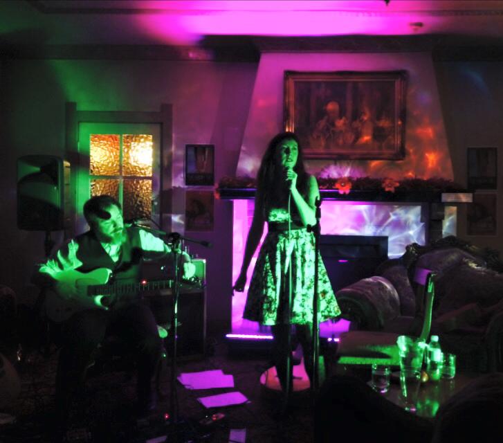 Matt Tonks and I performing at Hotel Blue, Katoomba, NSW thanks to Music Hunter for the show! 